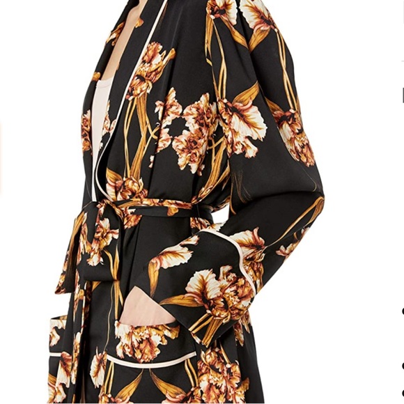 BCBGMaxAzria Robe/Jacket/Dress - Picture 5 of 8